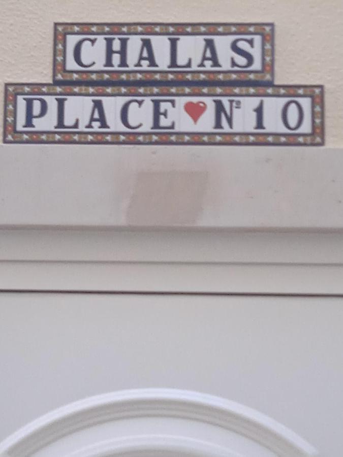 Apartment Chalas Place *